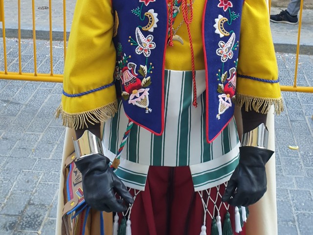 Se vende trajes de Ligeros Niño y Adultos